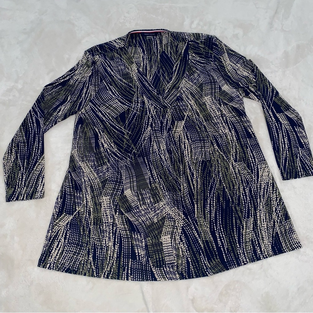 Tommy Hilfiger Women’s Long-Sleeve Medium Blouse Black/Green/Cream